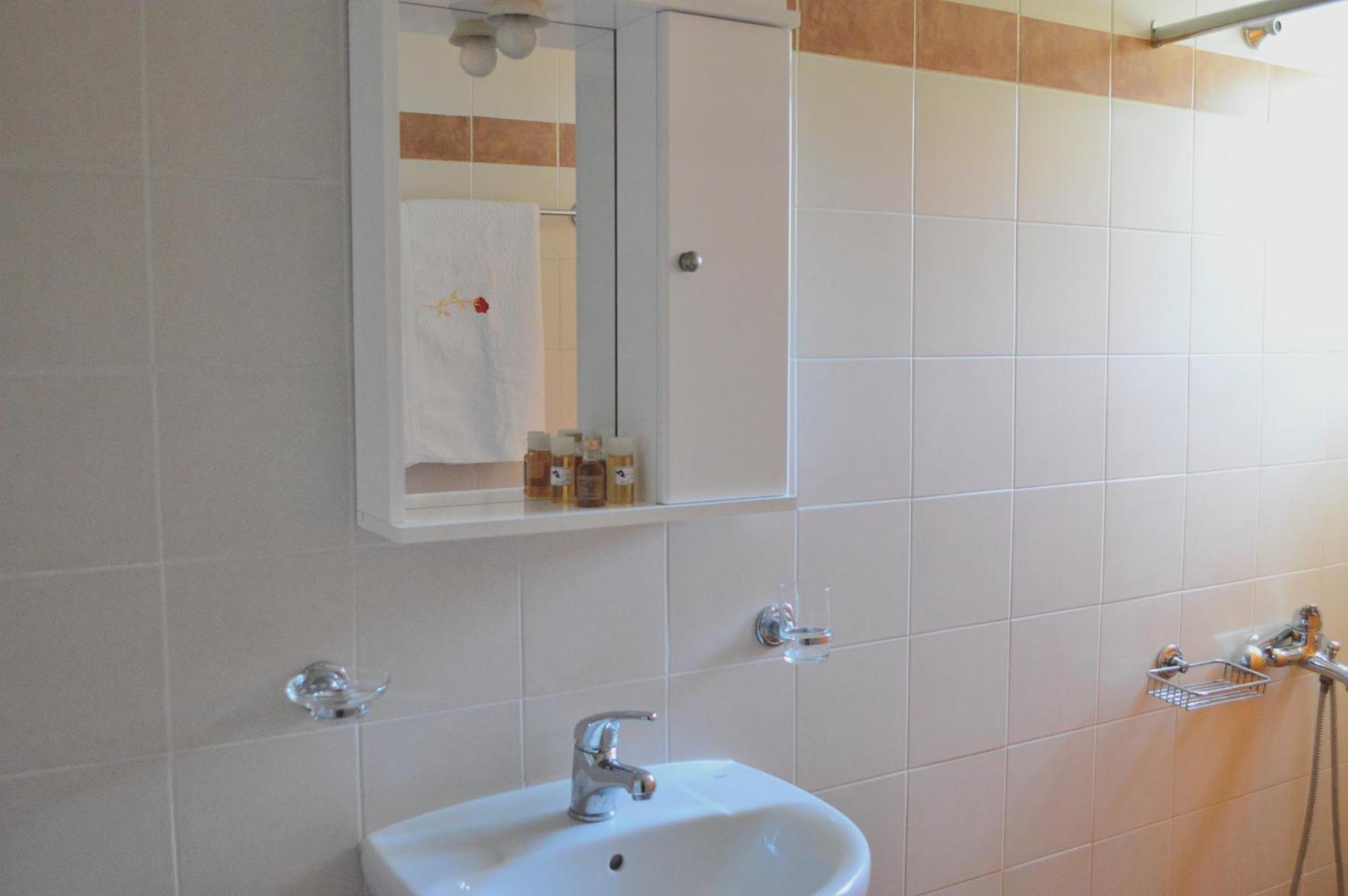 Petalidi Hotell Skala Mistegnon Rum bild